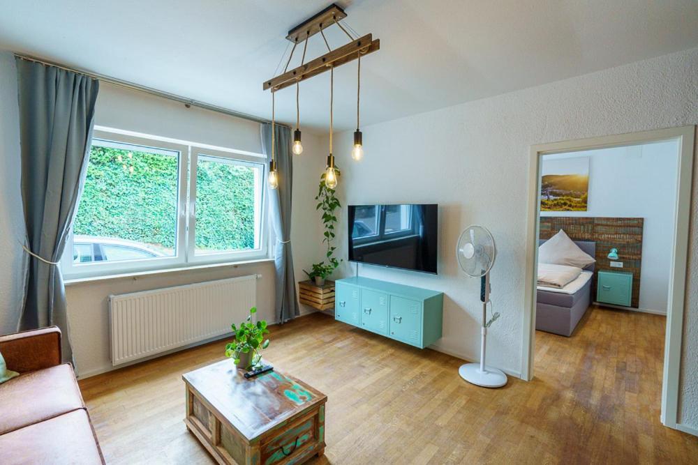 Pilea Apartment *